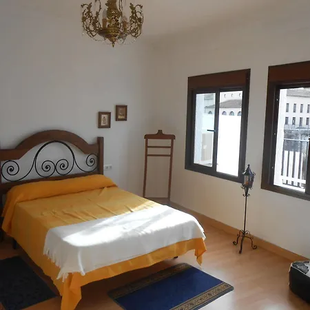 Casa Duende Del Tajo בית הארחה 2*
